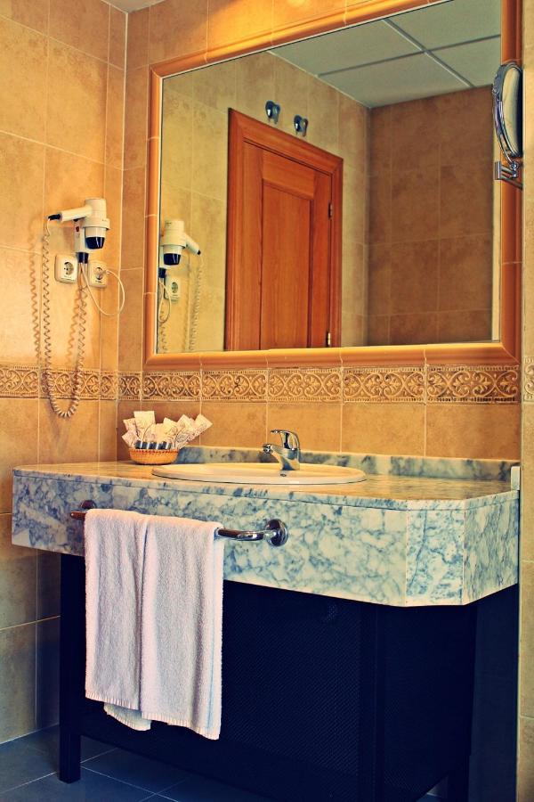 Hotel Equo Аранхуэс Экстерьер фото
